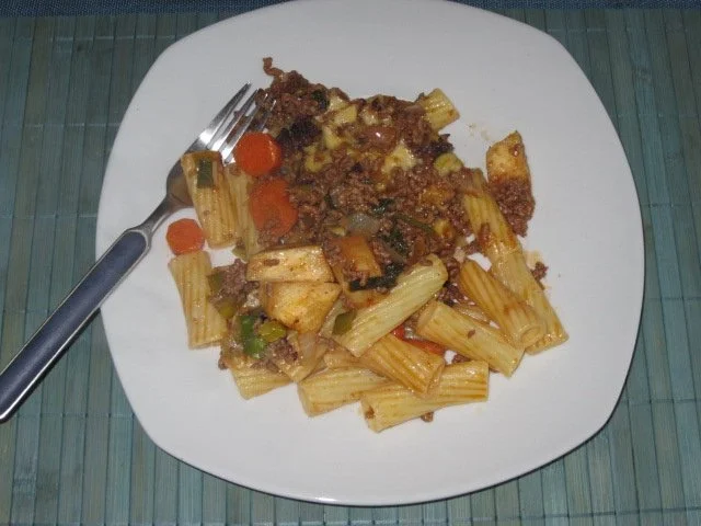 " Olli´s Ofennudeln mit Hackfleisch" - Rezept