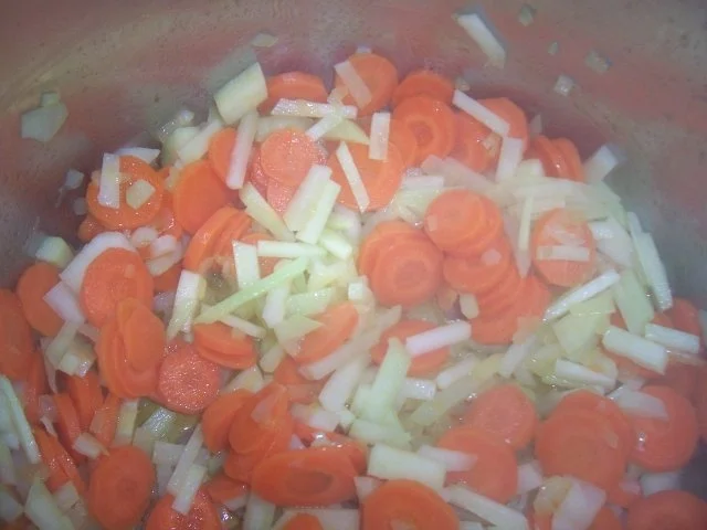 Rezept: Hackfleischsuppe aus Putenbrust Bild Nr. 6 Hackfleischsuppe aus Putenbrust - Rezept - Bild Nr. 6