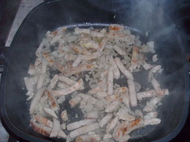 Rezept: Hühnerfrikasse vom Feinsten Bild Nr. 4 Hühnerfrikasse vom Feinsten - Rezept - Bild Nr. 4