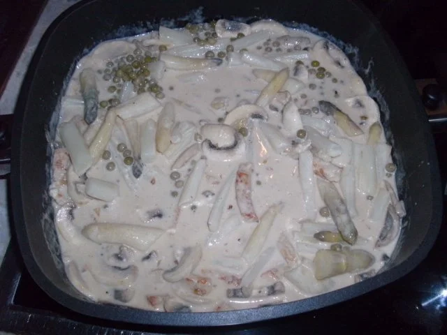 Rezept: Hühnerfrikasse vom Feinsten Bild Nr. 6 Hühnerfrikasse vom Feinsten - Rezept - Bild Nr. 6