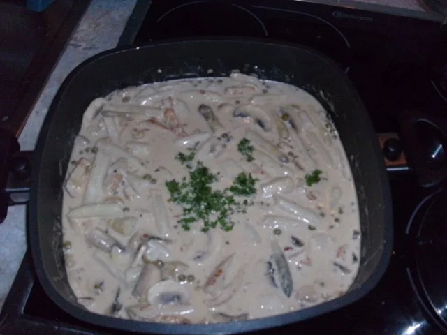 Rezept: Hühnerfrikasse vom Feinsten Bild Nr. 7 Hühnerfrikasse vom Feinsten - Rezept - Bild Nr. 7