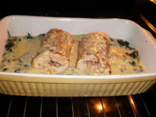 Rezept: Putenrolle auf Spinatbett Bild Nr. 10 Putenrolle auf Spinatbett - Rezept - Bild Nr. 10