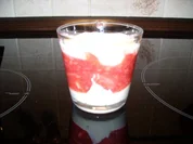 Dessert: Rhabarber-Tiramisu im Glas - Rezept