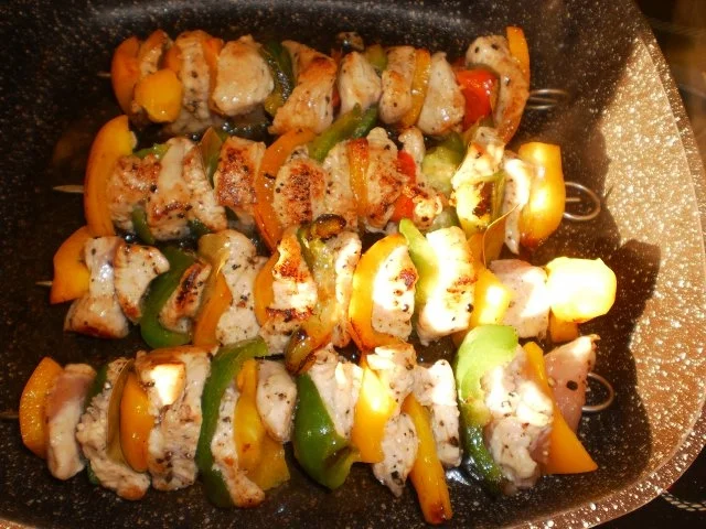 Fleischspieße mit würzigem Paprikadip - Rezept - Bild Nr. 14