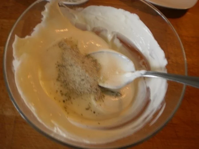 Quarkcreme mit Minzzucker und Waffeleiern - Rezept - Bild Nr. 4