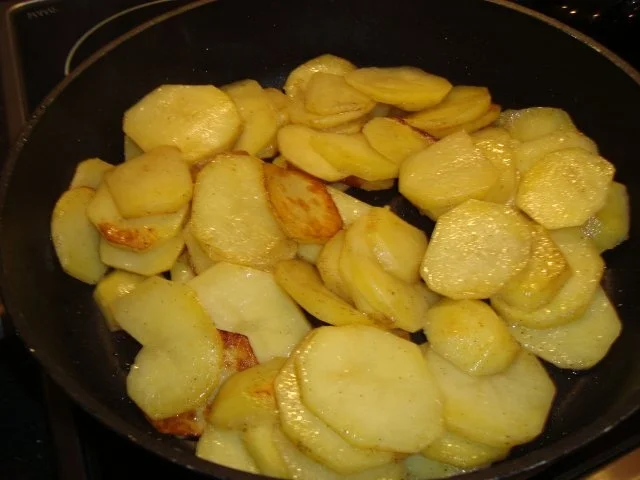 Rezept: Scheibekartoffeln und gebratenes Hähnchenfilet Bild Nr. 4 Scheibekartoffeln und gebratenes Hähnchenfilet - Rezept - Bild Nr. 4