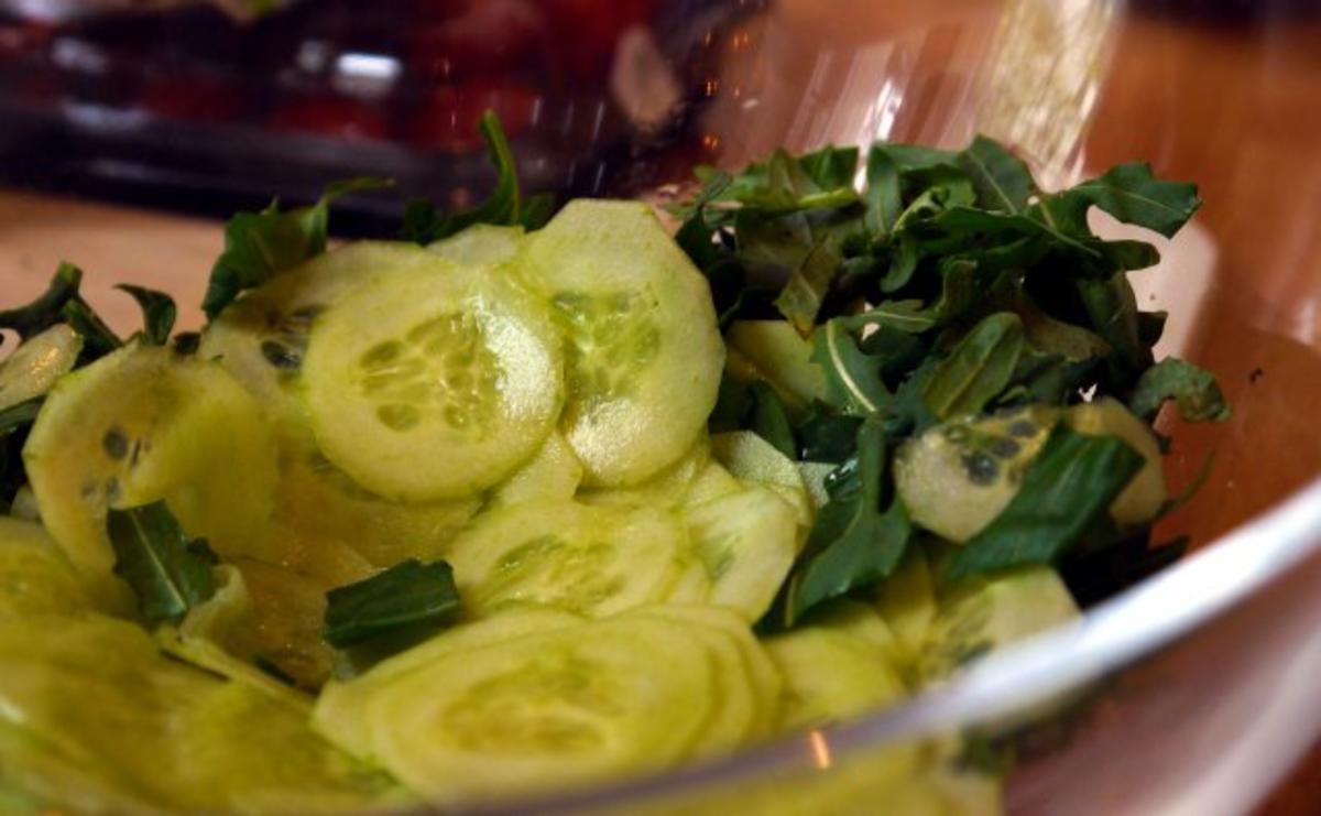 Salat mit grünem Spargel und Geflügelleber - Rezept - Bild Nr. 5