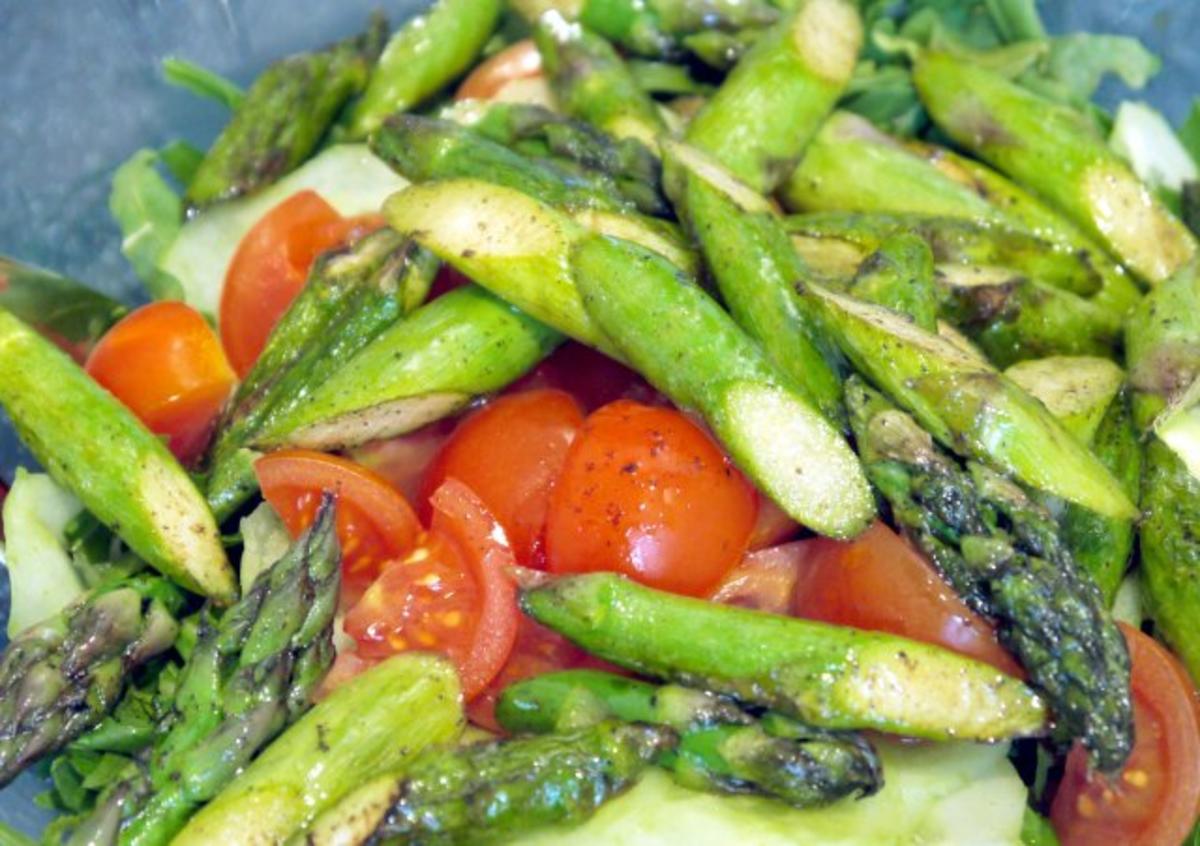 Salat mit grünem Spargel und Geflügelleber - Rezept - Bild Nr. 10