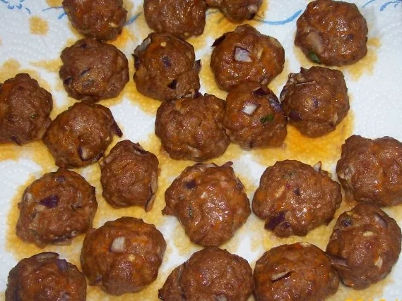 Rezept: Ofenfrikadellen mit orientalischer Note Bild Nr. 2 Ofenfrikadellen mit orientalischer Note - Rezept - Bild Nr. 2