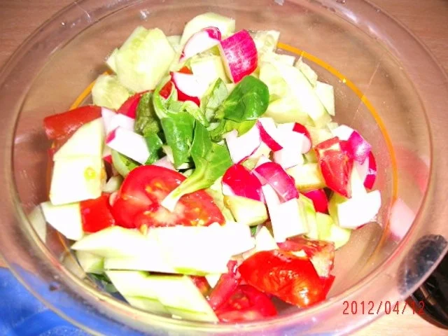 Rezept: Frühlingsalat mit Biss Bild Nr. 8 Frühlingsalat mit Biss - Rezept - Bild Nr. 8