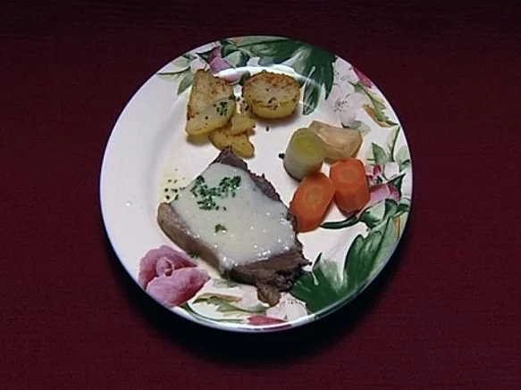 Rezept: Tafelspitz mit Apfelkren und Rösterdäpfel (Claudia Obert) Tafelspitz mit Apfelkren und Rösterdäpfel (Claudia Obert) - Rezept