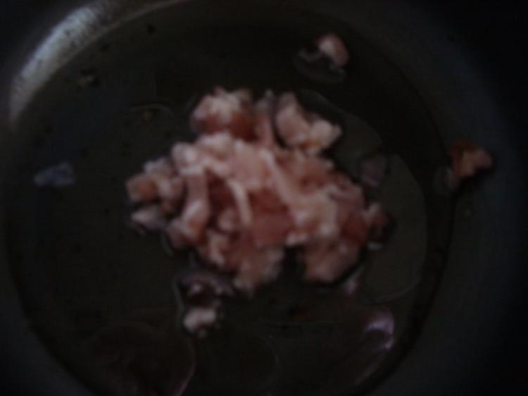 lauwarmer Kartoffelsalat mit gebratener Schinkenbockwurst - Rezept ...
