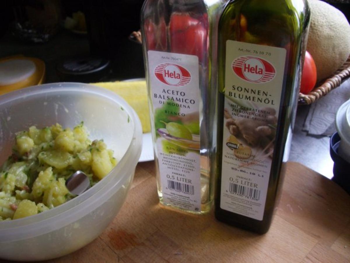 lauwarmer Kartoffelsalat mit gebratener Schinkenbockwurst - Rezept - Bild Nr. 11