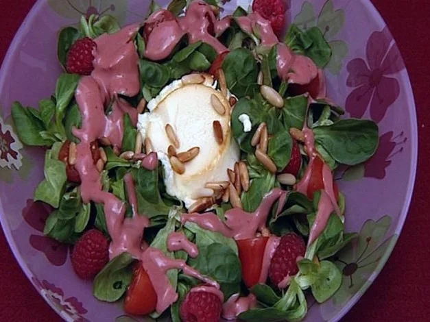 Rezept: Ronja-Räubertochter-Salat (Wanda Badwal) Ronja-Räubertochter-Salat (Wanda Badwal) - Rezept