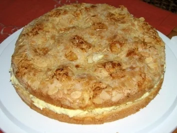 Rezept: Bienenstich Bild Nr. 2 Bienenstich - Rezept - Bild Nr. 2