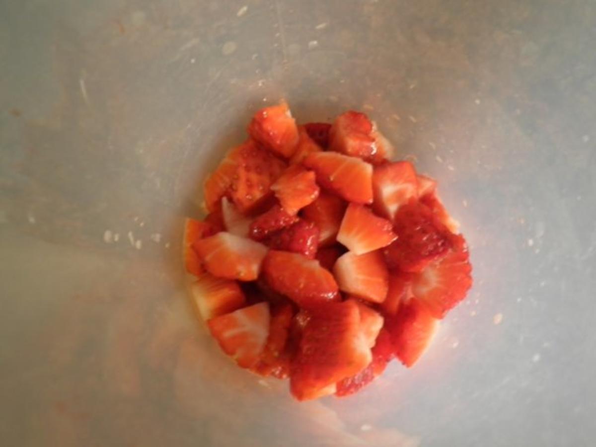 Cremiges Erdbeersorbet zu Basilikum - Gelee - Rezept - Bild Nr. 3