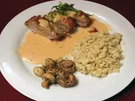 Rezept: Gefülltes Schweinefilet im Speckmantel mit Knöpfle Gefülltes Schweinefilet im Speckmantel mit Knöpfle - Rezept