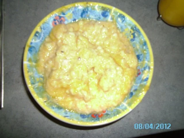 BABYNAHRUNG: Pfirsichbrei mit Grieß - Rezept