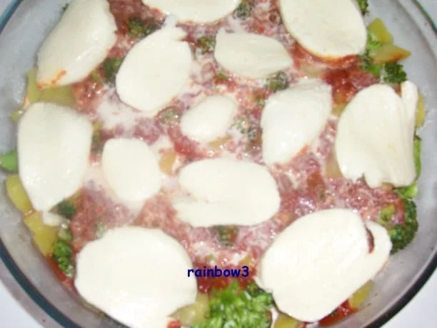 Auflauf: Broccoli-Kartoffel-Auflauf mit Tomatensugo - Rezept - Bild Nr. 6