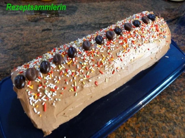 Biskuit:   SCHOKO - SAHNE - ROLLE - Rezept