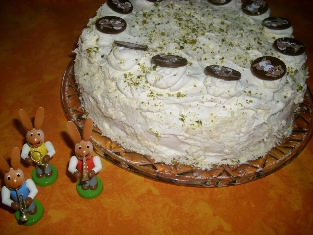 Rezept: Kirschtorte mit Joghurt-Mascarpone-Haube>> Bild Nr. 2 Kirschtorte mit Joghurt-Mascarpone-Haube>> - Rezept - Bild Nr. 2