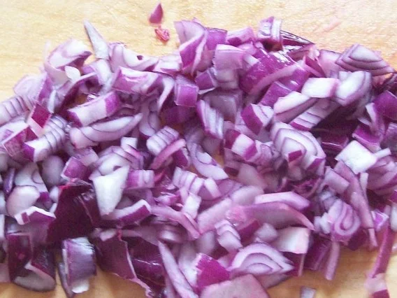 Rezept: Beilagen: Weintrauben-Pfirsich-Chutney Bild Nr. 2 Beilagen: Weintrauben-Pfirsich-Chutney - Rezept - Bild Nr. 2