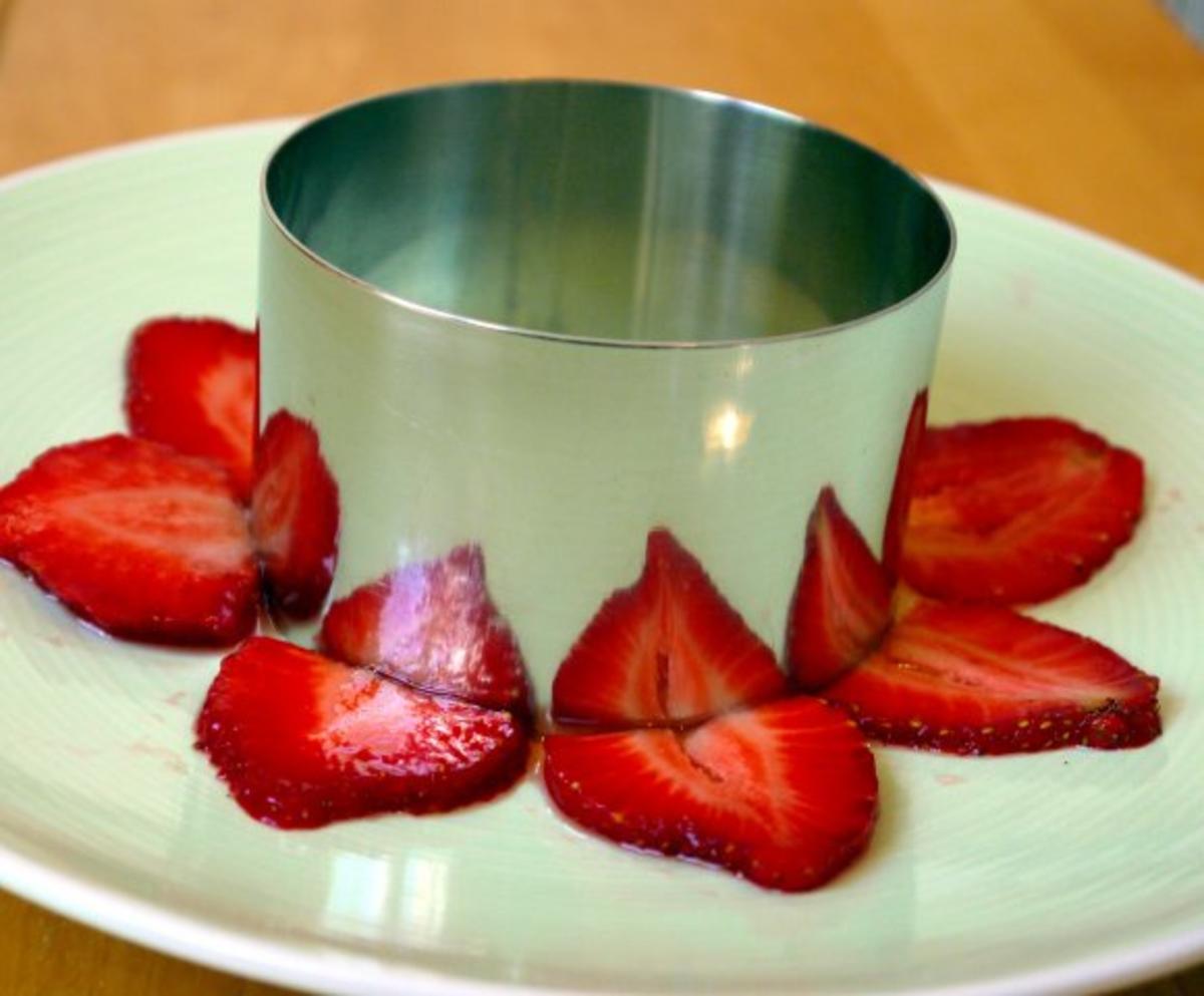 Schokoladenmilchreis mit Tonkabohne und Erdbeeren - Rezept - Bild Nr. 10