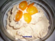 Dessert: Sahne-Joghurt-Kumquat-Eis mit Schokostücken - Rezept