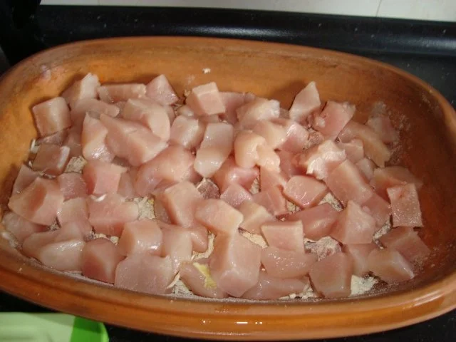 Rezept: Zwiebel-Sahne-Hähnchen aus dem Römertopf Bild Nr. 4 Zwiebel-Sahne-Hähnchen aus dem Römertopf - Rezept - Bild Nr. 4