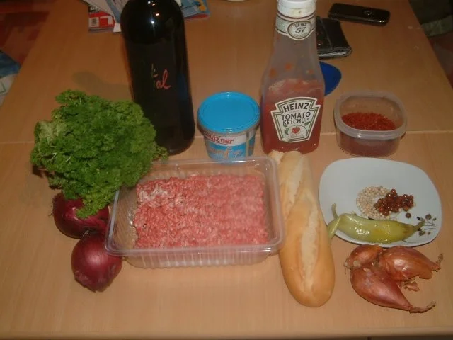 Feurige Fleischküchle mit Pfeffersauce - Rezept - Bild Nr. 3