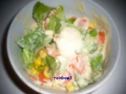 Salat: Buntes Gemüse mit Joghurt-Dressing - Rezept