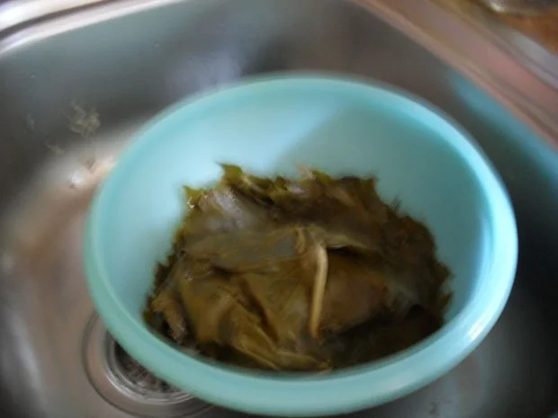 Rezept: Gefüllte Weinblätter - türkische Spezialität - für`s kalte Buffet mit türkischen Freunden Bild Nr. 2 Gefüllte Weinblätter - türkische Spezialität - für`s kalte Buffet mit türkischen Freunden - Rezept - Bild Nr. 2