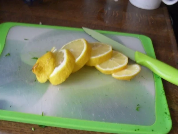 Rezept: Gefüllte Weinblätter - türkische Spezialität - für`s kalte Buffet mit türkischen Freunden Bild Nr. 5 Gefüllte Weinblätter - türkische Spezialität - für`s kalte Buffet mit türkischen Freunden - Rezept - Bild Nr. 5