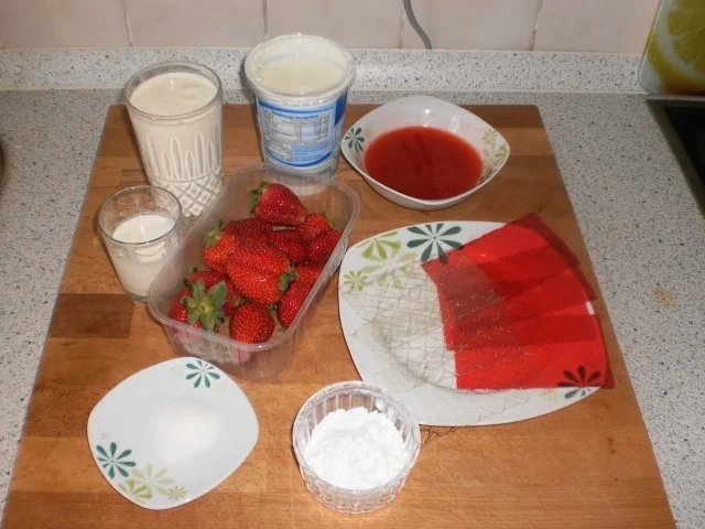 Rezept: Erdbeer-Zitronen-Creme Bild Nr. 2 Erdbeer-Zitronen-Creme - Rezept - Bild Nr. 2