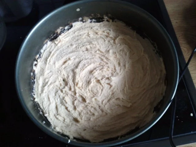 Baisertorte mit Kirschen - Rezept