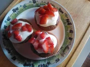 Erdbeere kuesst Cupcake (kann eine Verfuehrung suesser sein?!) - Rezept