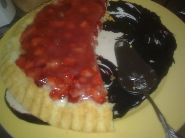 Rezept: Erdbeertorte mit Vanillepudding Bild Nr. 2 Erdbeertorte mit Vanillepudding - Rezept - Bild Nr. 2