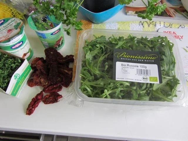 Rezept: Schmand mit Tomaten.. Dip Bild Nr. 3 Schmand mit Tomaten.. Dip - Rezept - Bild Nr. 3