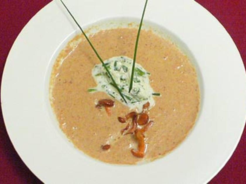 Pilzrahmsuppe mit Sahnehaube - Rezept mit Bild - kochbar.de