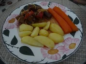 Gulasch : ...mit Rauchsalz zubereitet - Rezept