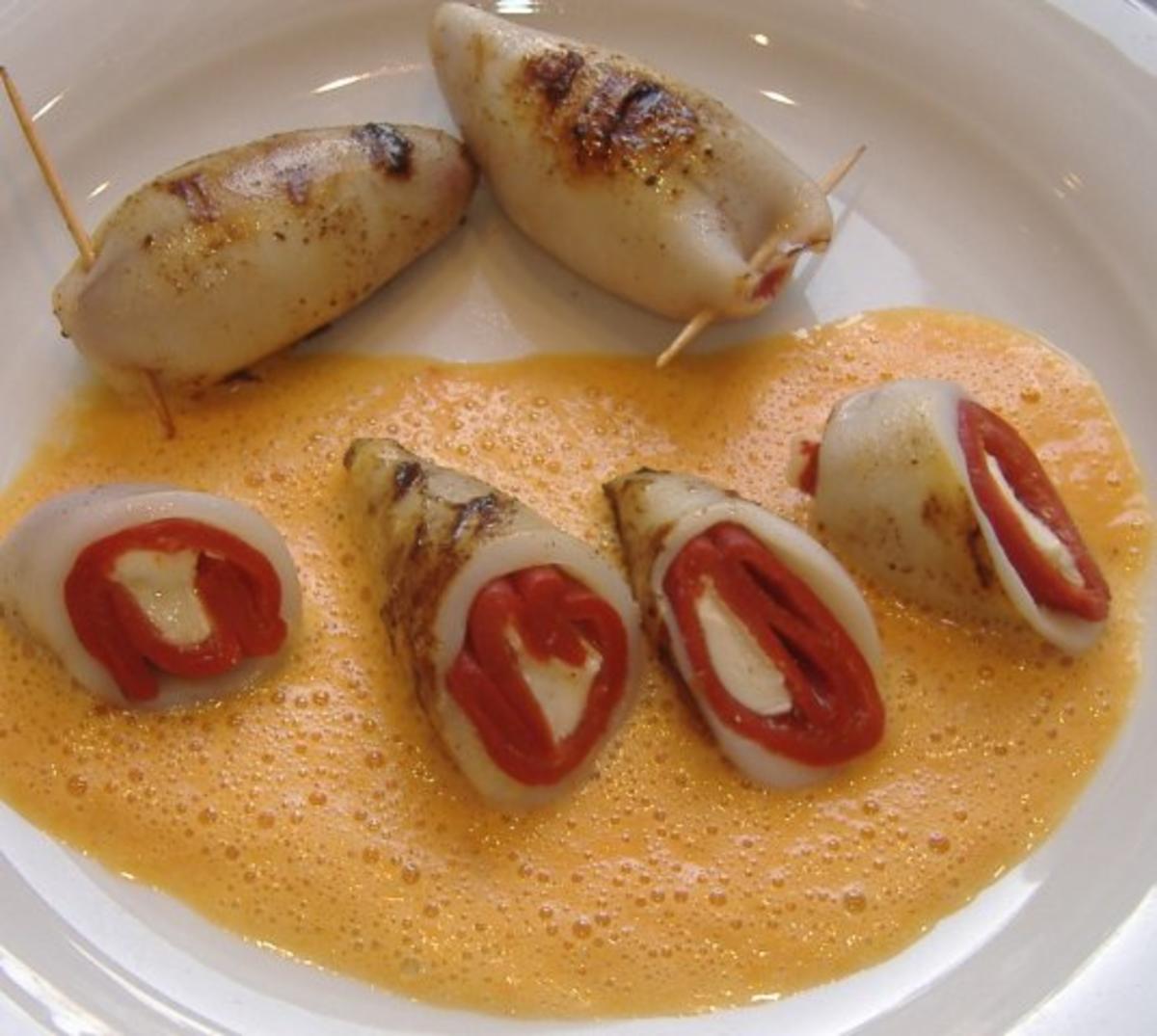 Tintenfisch mit Paprika-Käse-Füllung - Rezept