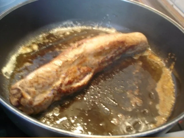 Schweinefilet im Blätterteig mit Champignonsauce und Kartoffelpilzen - Rezept - Bild Nr. 5