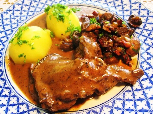 Hasenschultern mit feiner Rahmsoße - Rezept - Bild Nr. 7