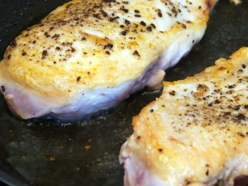 Rezept: Hähnchenbrust unter Spargelhaube mit Thymian-Kartoffeln und Ofentomaten Bild Nr. 6 Hähnchenbrust unter Spargelhaube mit Thymian-Kartoffeln und Ofentomaten - Rezept - Bild Nr. 6