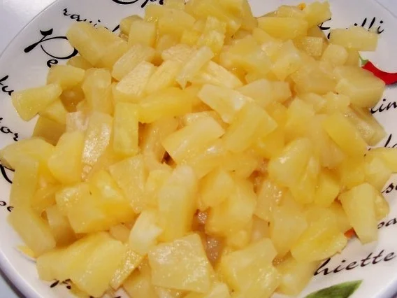 Rezept: Scharfer Kichererbseneintopf mit Ananas und Bananen Bild Nr. 3 Scharfer Kichererbseneintopf mit Ananas und Bananen - Rezept - Bild Nr. 3