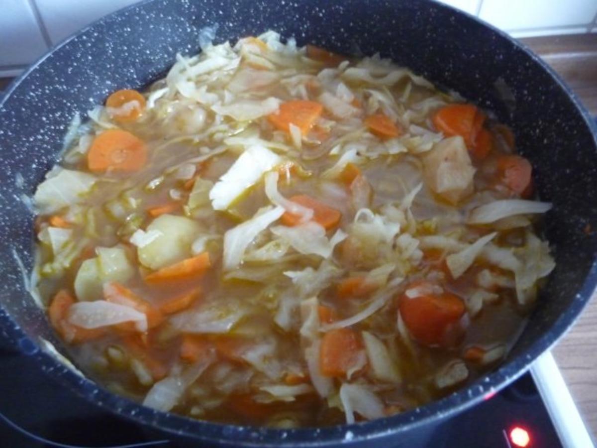 Suppen & Eintopf : Weißkohleintopf mit Beilagen - Rezept - Bild Nr. 5