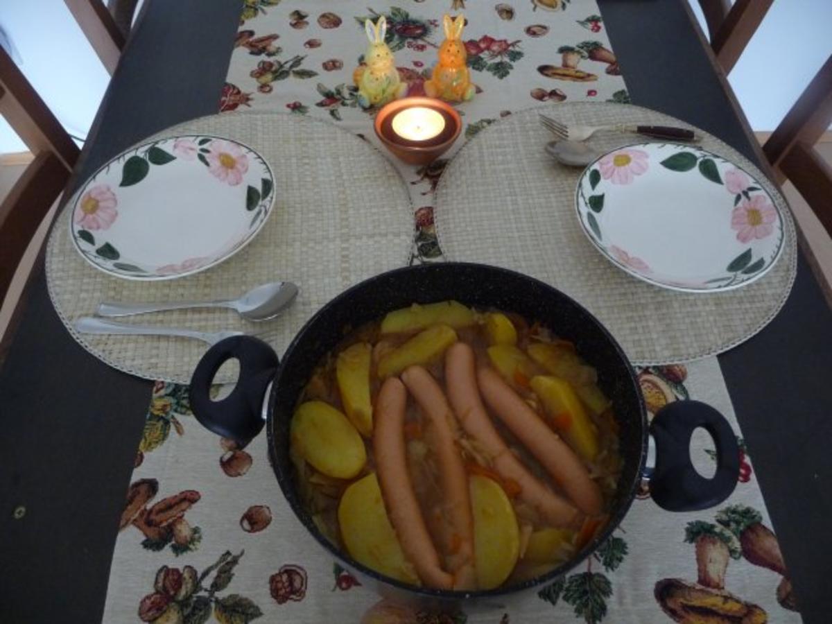 Suppen & Eintopf : Weißkohleintopf mit Beilagen - Rezept - Bild Nr. 2