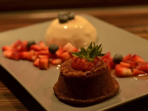 Rezept: Panna Tonka mit warmem Schokoküchlein Bild Nr. 9 Panna Tonka mit warmem Schokoküchlein - Rezept - Bild Nr. 9