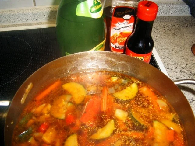 Rezept: Süßsaure Hühnersuppe Bild Nr. 9 Süßsaure Hühnersuppe - Rezept - Bild Nr. 9