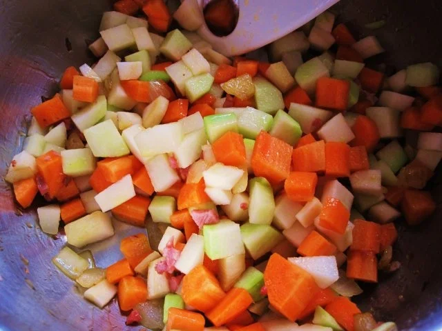 Rezept: Linsensuppe - aufgepeppt nach "Camper-Art" Bild Nr. 3 Linsensuppe - aufgepeppt nach "Camper-Art" - Rezept - Bild Nr. 3